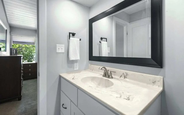 For the View Lakeside Launchpad! Great Location