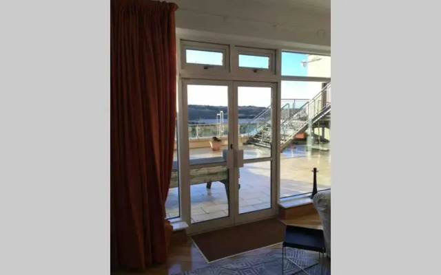 The Loft @ Clifden Bay Apartments