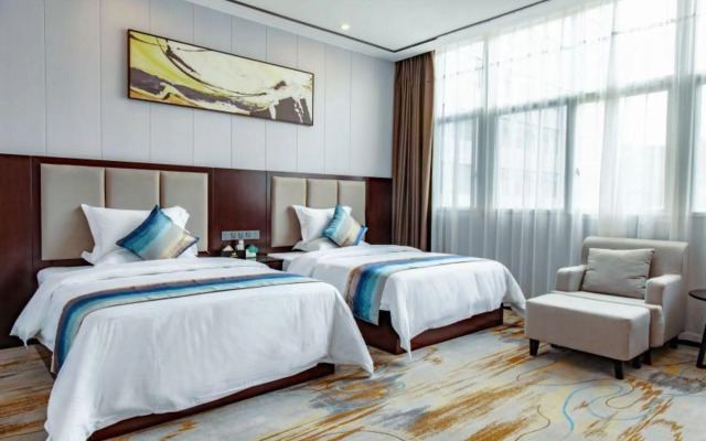 Longcheng Business Hotel