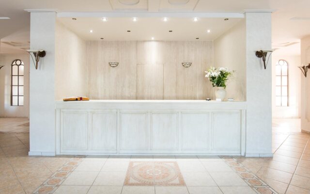 Porto Naxos Hotel