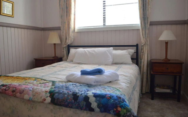 Glen Aplin Gardens B&B