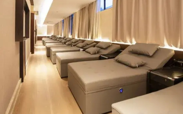 SHIJIYUAN Hot Spring Holiday Hotel