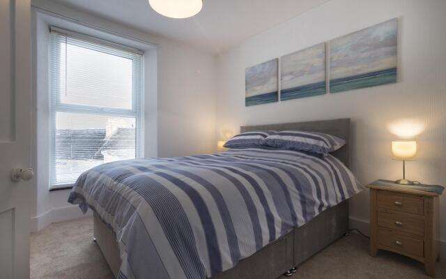 Sandy Retreat - 3 Bedroom Holiday Home - Tenby