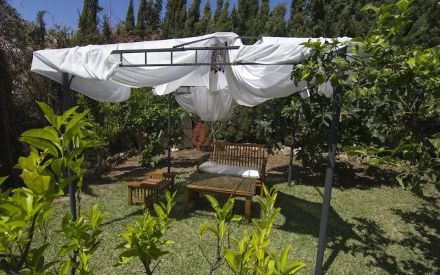 Villa Pergola