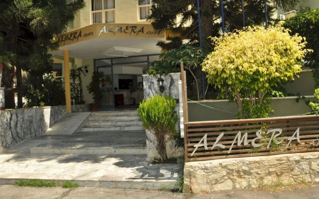 Almera Aparthotel