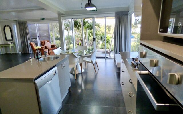 ArtHOUSE Beachfront Accommodation
