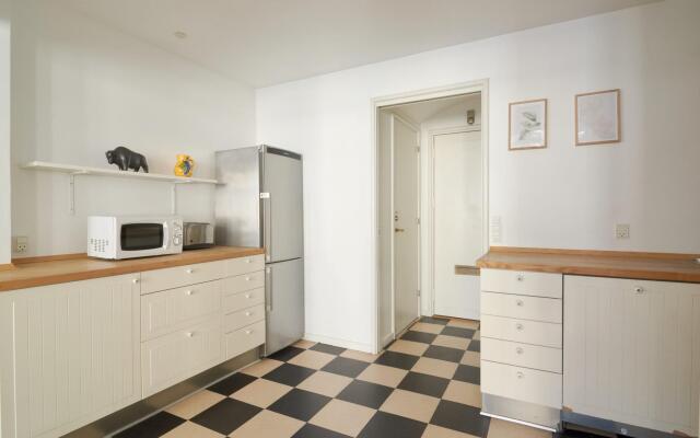 130 Sqm - Nyhavn/New Harbor Location - 150M To Metro