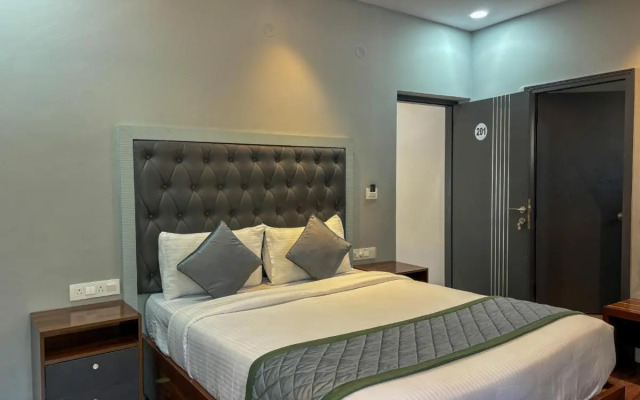 Palm Mystic Inn - Indiranagar