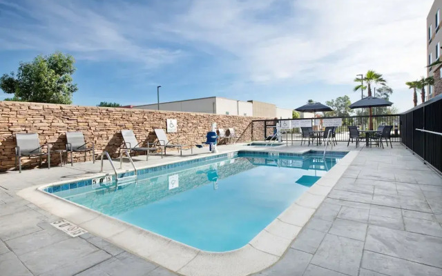 Fairfield Inn by Marriott & Suites Chino