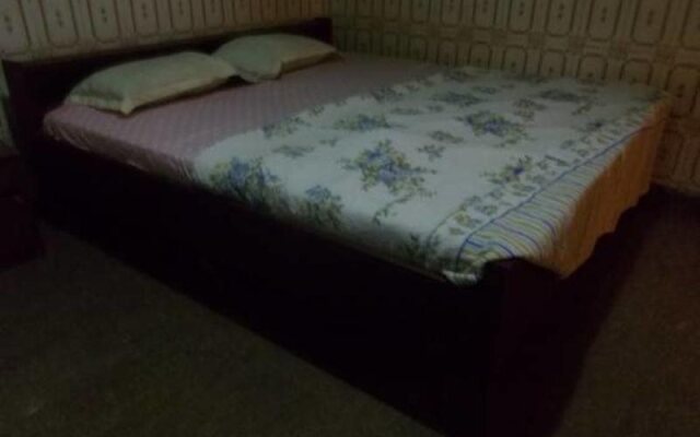 Adesua Hotel