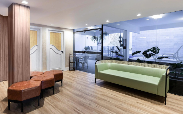 H Hotel