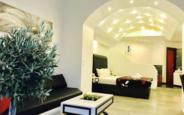 Queen Boutique Suites