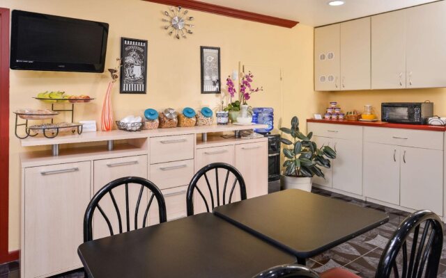 Americas Best Value Inn Buda Austin S