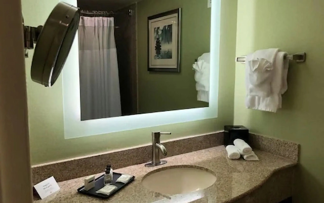 Crowne Plaza Virginia Beach Town Center by IHG