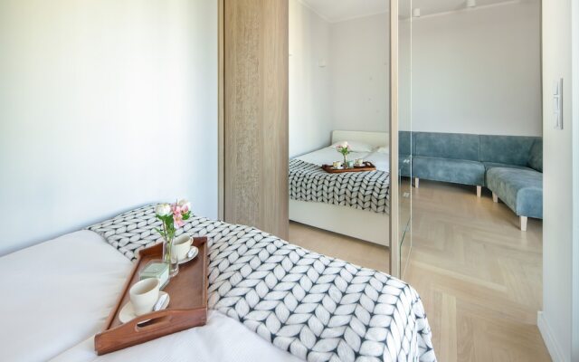 Apartment With Balcony by Renters