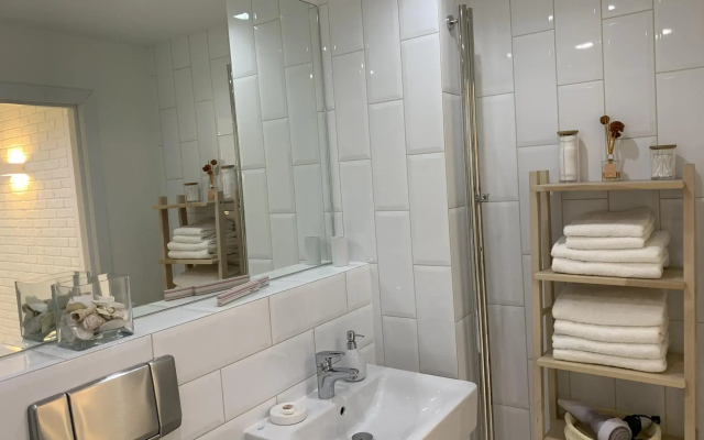 Апартаменты Vladhome24 (Владхоум24) на проспекте Океанский 90