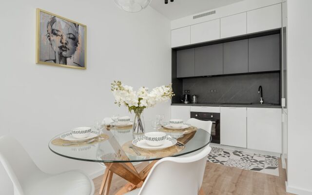 Stylish Apartment in Wroclaw by Renters