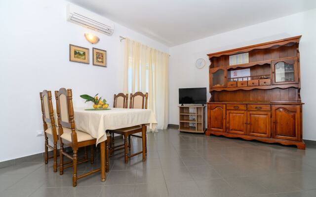 Apartments Vice
