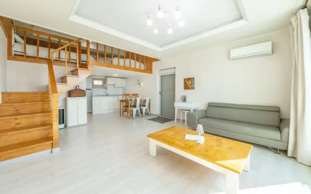 Yeosu Grace Family Pension