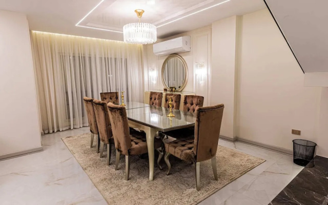 Imperial & Inviting 3bdr Duplex w/ Roof @new Cairo