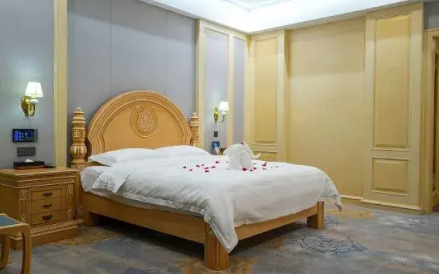 Days Hotel by Wyndham Yanshan Transport Terminal