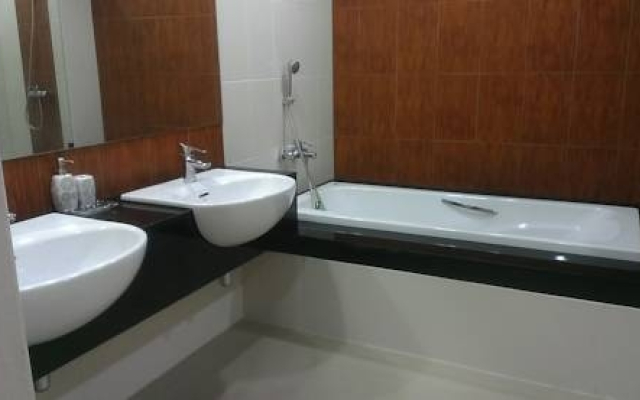 Karon Hill One-bedroom Apartment