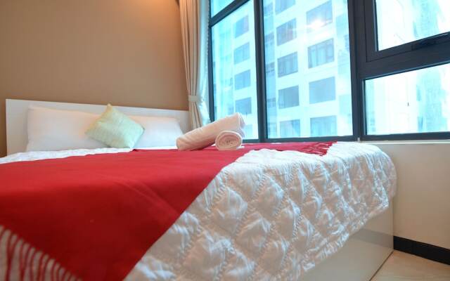 The Crystal Apartment