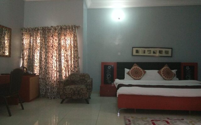 Paris Choice Hotels & Resort Wuse