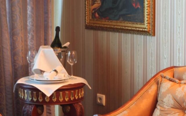Efir Hotel