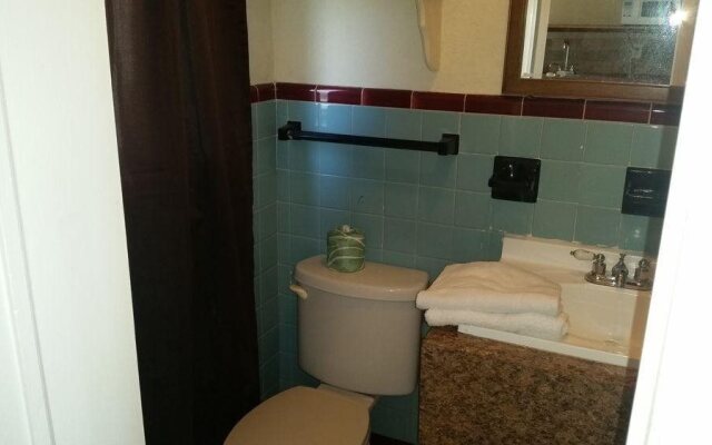 Martinique Motor Lodge