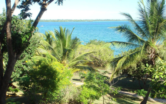 Kinasi Lodge