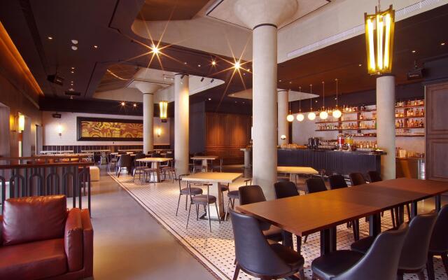 Cosmos Hotel Huashan Town