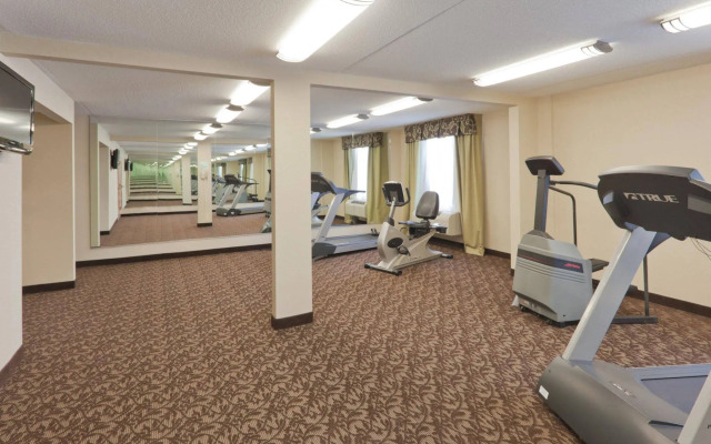 Quality Inn & Suites Downtown Mansfield