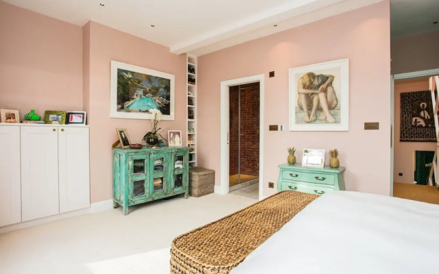 Quirky 2 Bedroom Portobello House With Roof Terrace