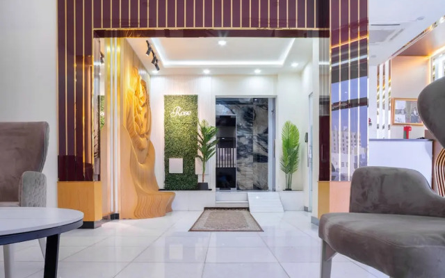 OYO Townhouse 156 Rose Hotel Apartments.