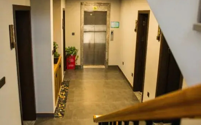 Xiangshan Shanyu Small Building Boutique B & B