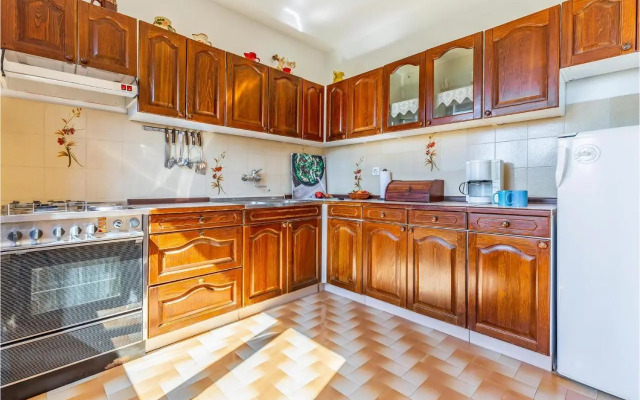 Three-Bedroom Apartment in Medulin