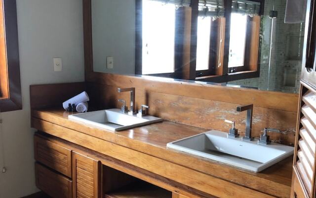 Cliffside Boutique Hotel