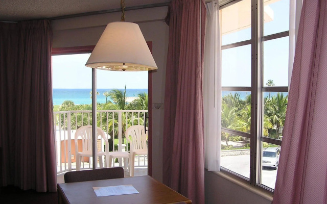 Sea Spray Inn & Beach Resort