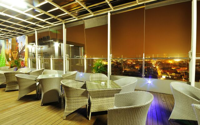 Hermes Palace Hotel Medan