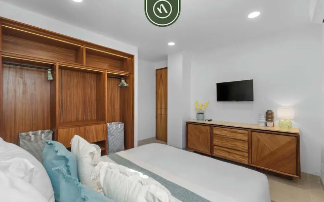 Boho 2 BR Condo - Dowtown - Rooftop Pool - Jacuzzi