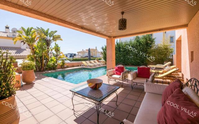 Villa Galé Beach - 100 meters from Galé beach