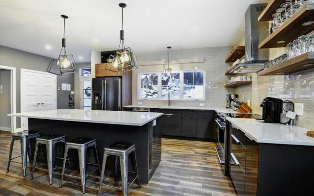 Chalet 06 Chemin Blanc by Les Chalets Alpins