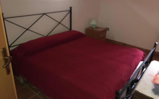 Secluded Villa in Parenti with Garden