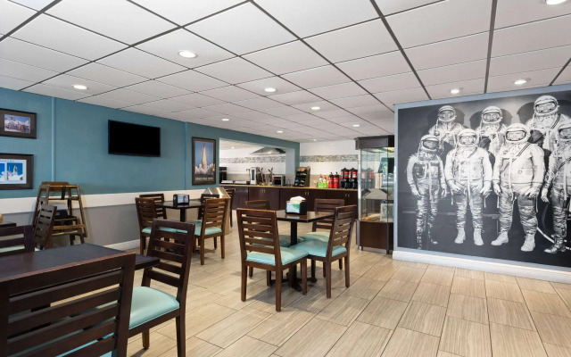 La Quinta Inn by Wyndham Cocoa Beach-Port Canaveral
