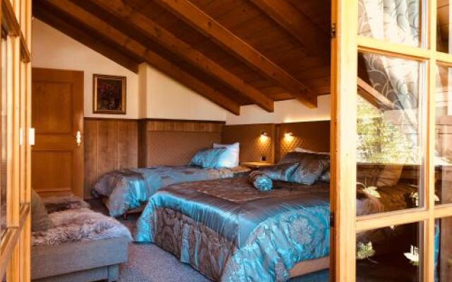 Golden Gapa River Luxury Penthouse 25