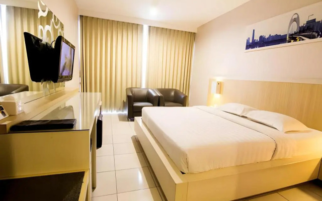 Royal Hotel n' Lounge