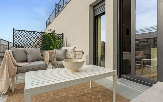 Sanders Port - Unique Studio With Roof-top Terrace