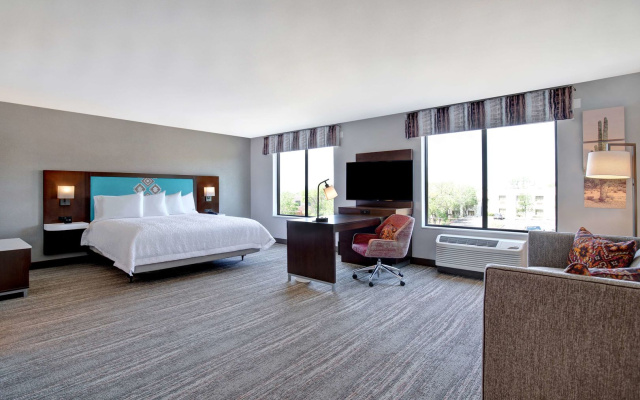 Hampton Inn Santa Fe South