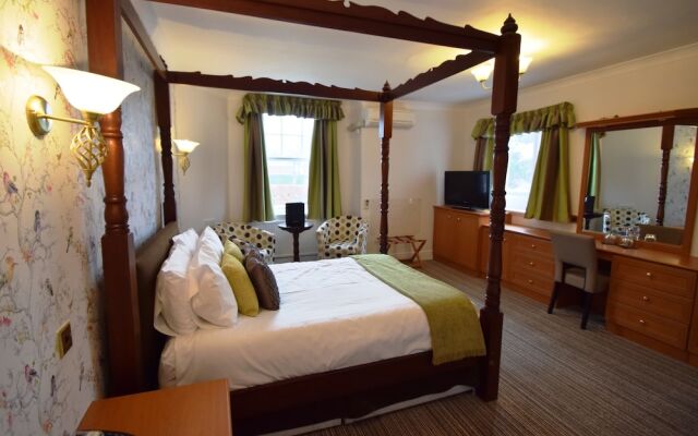 The Riverhill Hotel  Restaurant